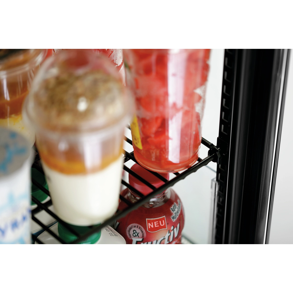 Bartscher 700398G Mini Kuehlvitrine 5   Bartscher 700398G Mini Kuehlvitrine 5